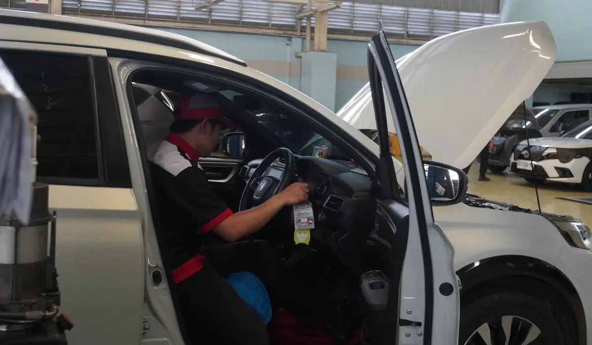 cr-v contoh rental mobil