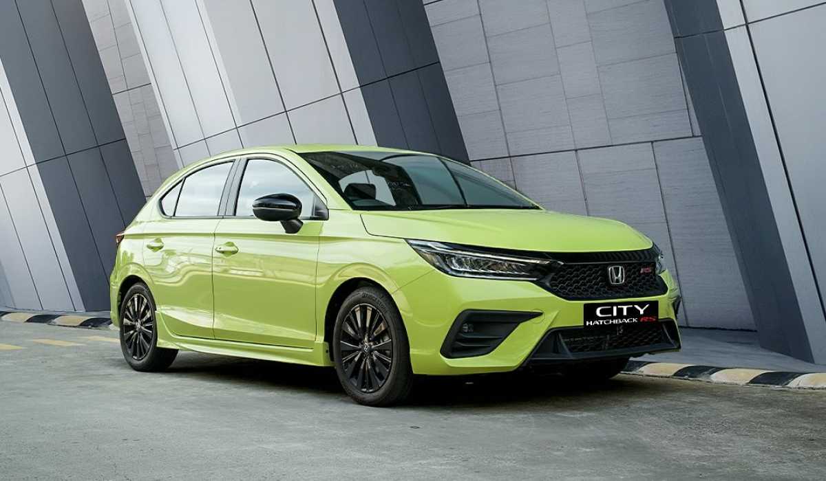 City Hatchback Jazz Blog 01 Honda Jazz Tetap di Hati? Saatnya Buka Lembaran Baru yang Lebih Seru dengan Honda City Hatchback RS!